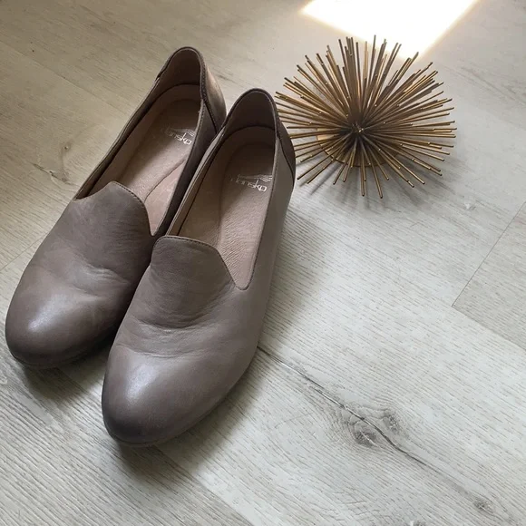 Dansko Preston Stone Burnished Nubuck gray heels - Picture 6 of 13